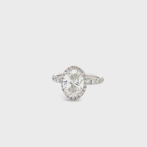 LAB GROWN OVAL & ROUND DIAMONDS 2.78ctw HALO STYLE RING